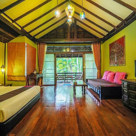 Sukantara Cascade Resort And Spa Маэ-Рим Экстерьер фото